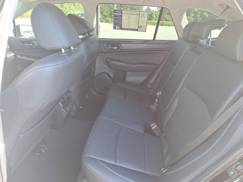 Used 2019 Subaru Outback 3.6R Limited w/ Popular Package #2 AWD/4WD image 13