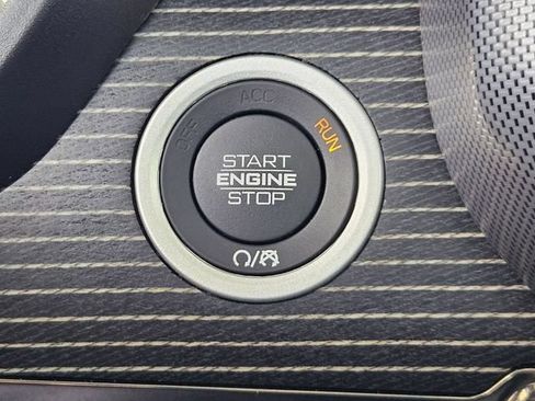 Used 2020 RAM 1500 Limited RWD image 20