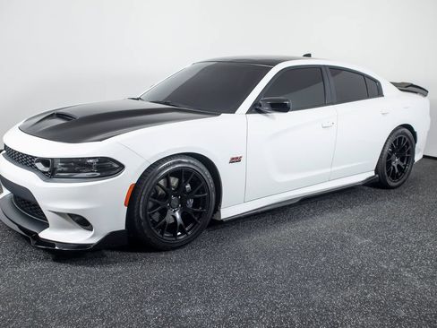 Used 2023 Dodge Charger Scat Pack w/ Plus Group RWD image 40