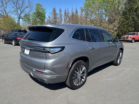 New 2026 Buick Enclave Avenir w/ Super Cruise Package AWD/4WD image 7