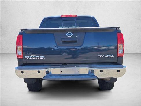 Used 2016 Nissan Frontier SV w/ SV Value Truck Package AWD/4WD image 5