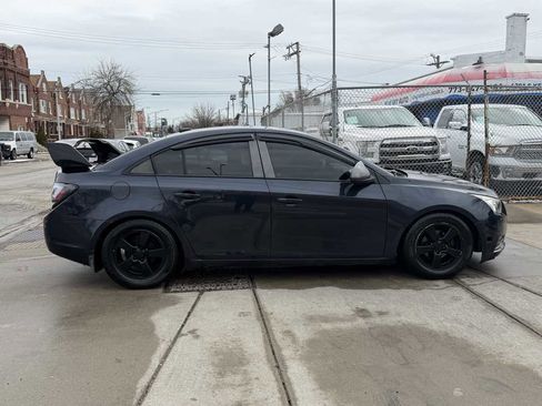 Used 2014 Chevrolet Cruze LT image 4