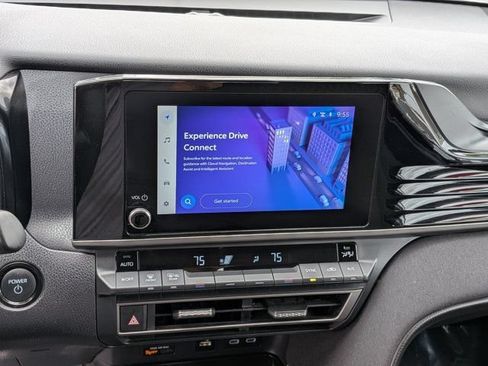 Used 2025 Toyota Camry LE w/ Convenience Package FWD image 19
