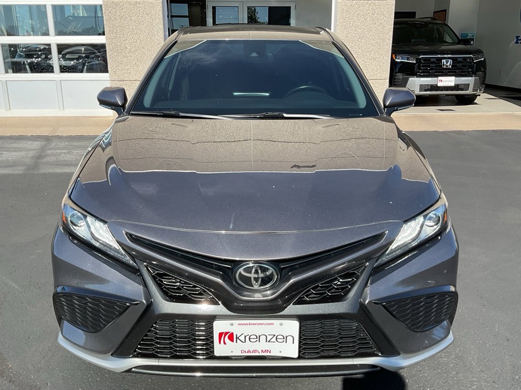 Used 2023 Toyota Camry XSE FWD image 2