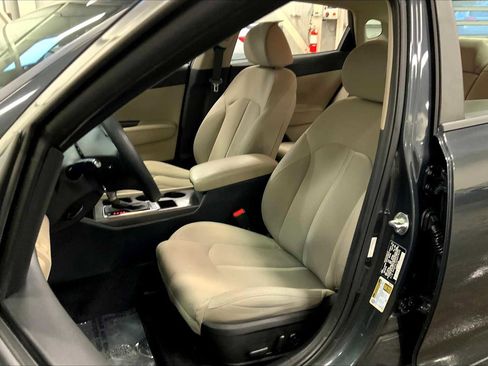 Used 2016 Kia Optima LX w/ LX Convenience Package image 8