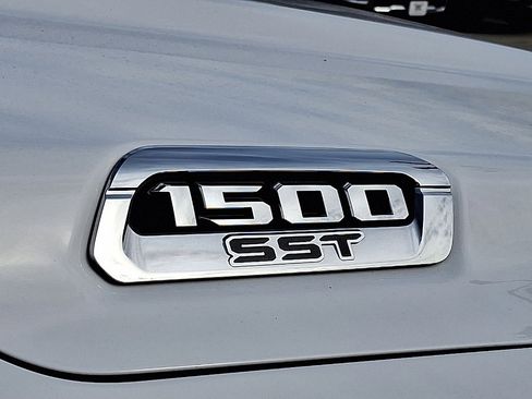 Certified 2025 RAM 1500 Big Horn image 24