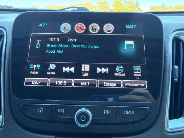 Used 2018 Chevrolet Malibu Premier FWD image 29