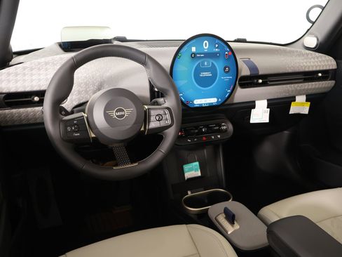 New 2026 MINI Cooper S image 2