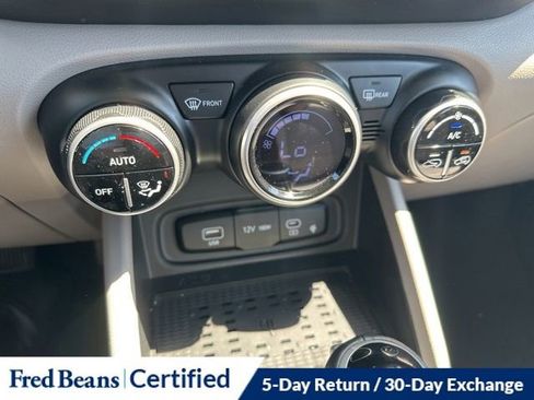Certified 2026 Hyundai Venue SEL FWD image 19