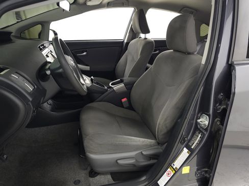 Used 2012 Toyota Prius Two image 12