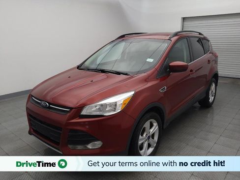Used 2016 Ford Escape SE w/ Equipment Group 201A image 1