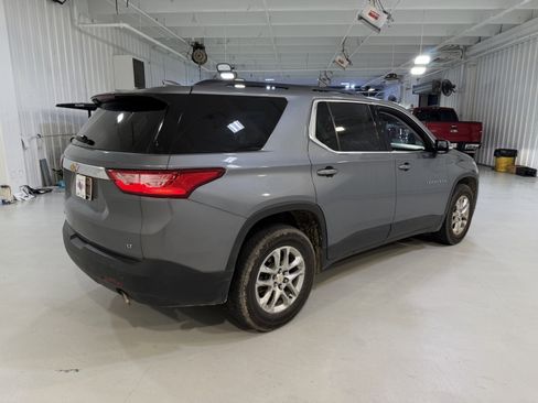 Used 2019 Chevrolet Traverse LT FWD image 5