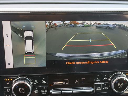 Used 2024 Toyota Highlander Platinum image 24