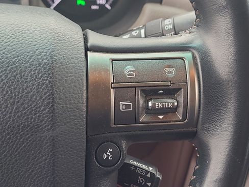 Used 2012 Lexus GX 460 image 25