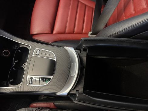 Used 2021 Mercedes-Benz GLC 300 4MATIC image 23