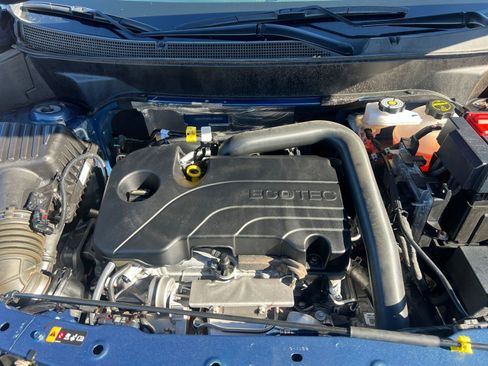 Used 2025 Chevrolet Equinox LT image 32