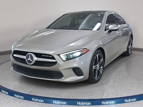 Used 2019 Mercedes-Benz A 220 image 1