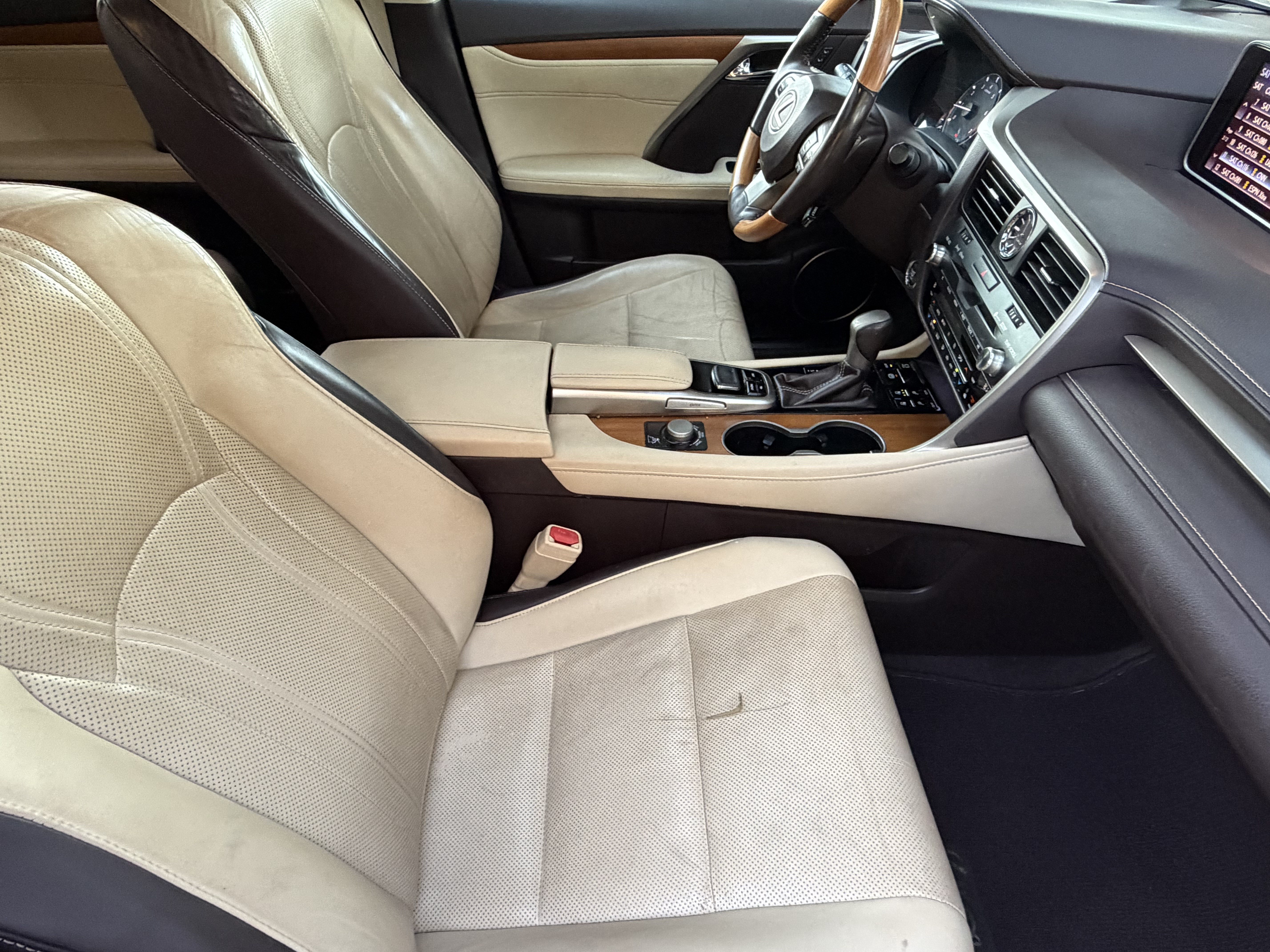 Used 2016 Lexus RX 350 FWD w/ Premium Package image 38