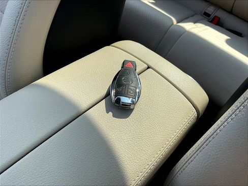 Used 2018 Mercedes-Benz C 300 4MATIC Sedan image 35