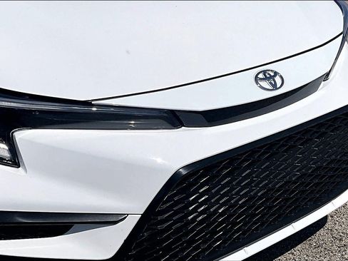 Used 2025 Toyota Corolla SE FWD image 30