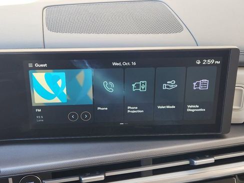 Used 2025 Hyundai Santa Fe SEL image 12