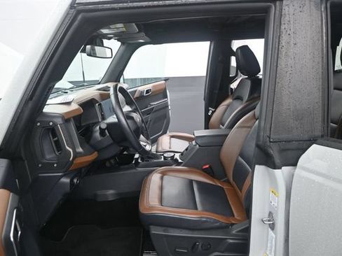 Used 2024 Ford Bronco Outer Banks AWD/4WD image 13