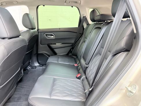 Used 2023 Nissan Rogue Platinum w/ Platinum Premium Package FWD image 19