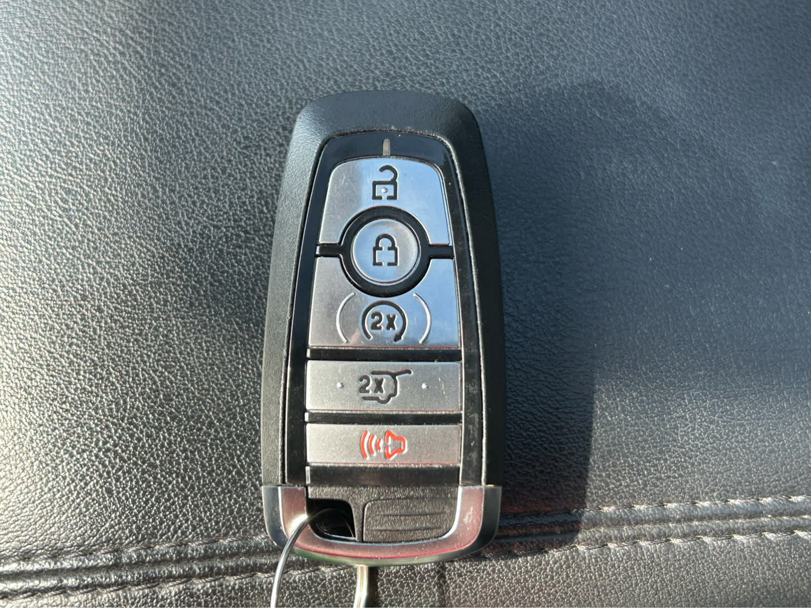 Used 2024 Ford Edge SEL w/ Convenience Package AWD/4WD image 45