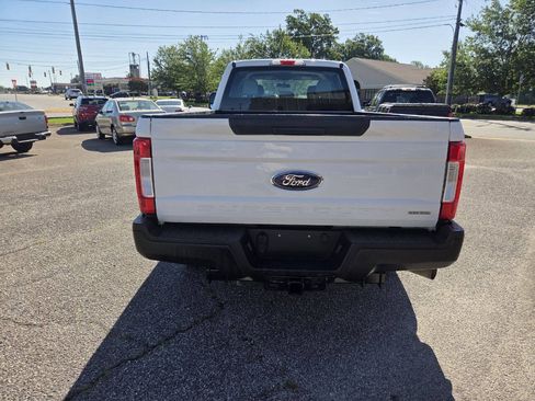 Used 2017 Ford F250 XL RWD image 4