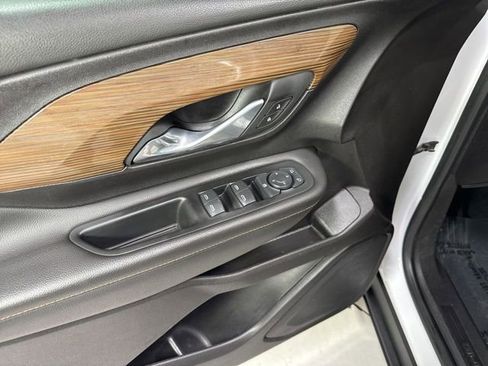 Used 2018 GMC Terrain SLE FWD image 9