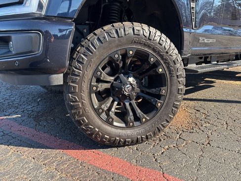 Used 2023 Ford F250 Lariat w/ Lariat Ultimate Package AWD/4WD image 2