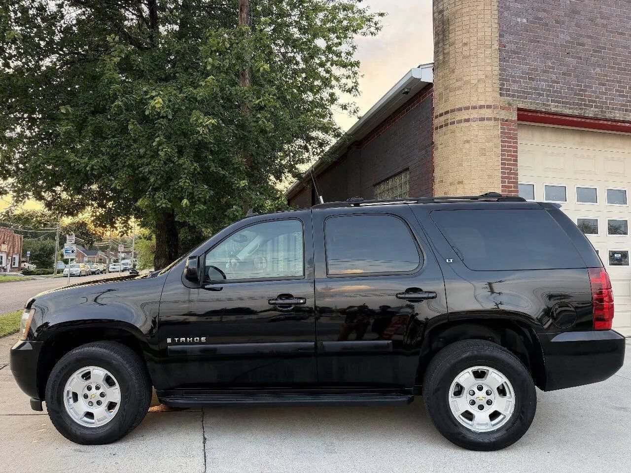 Used 2007 Chevrolet Tahoe LT AWD/4WD image 14