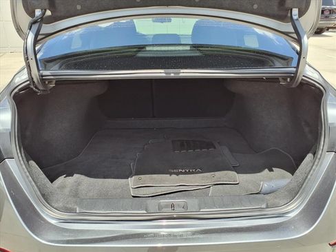 Used 2024 Nissan Sentra SV FWD image 15