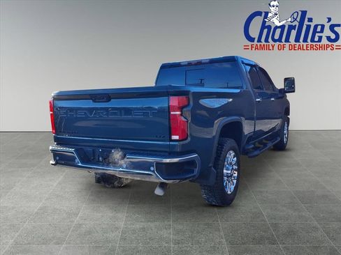 Used 2025 Chevrolet Silverado 2500 LTZ w/ LTZ Convenience Package image 4