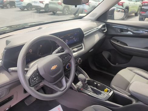 Certified 2024 Chevrolet TrailBlazer LT FWD image 19