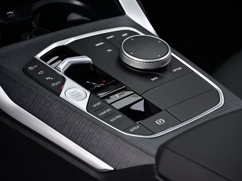 Used 2025 BMW 430i Coupe w/ M Sport Package image 21