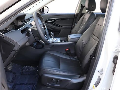 Used 2023 Land Rover Range Rover Evoque SE image 17
