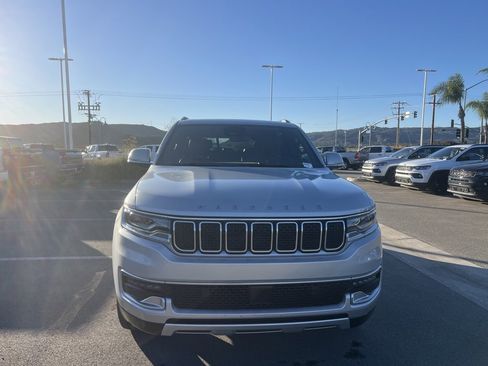 Used 2022 Jeep Wagoneer Series II w/ Premium Group I image 3