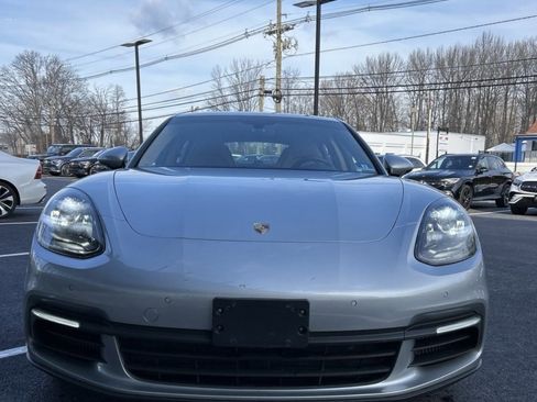 Used 2018 Porsche Panamera 4 image 8