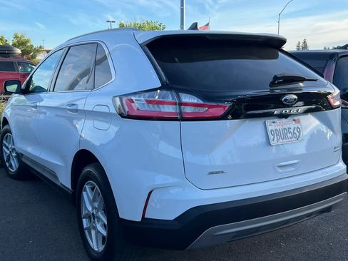 Used 2022 Ford Edge SEL w/ Convenience Package image 5