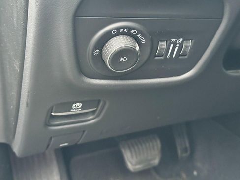 Used 2023 Jeep Grand Cherokee Summit image 21