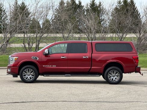 Used 2017 Nissan Titan Platinum Reserve AWD/4WD image 6