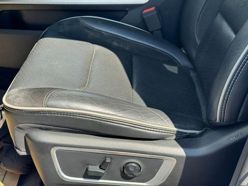 Used 2019 RAM 1500 Laramie image 26