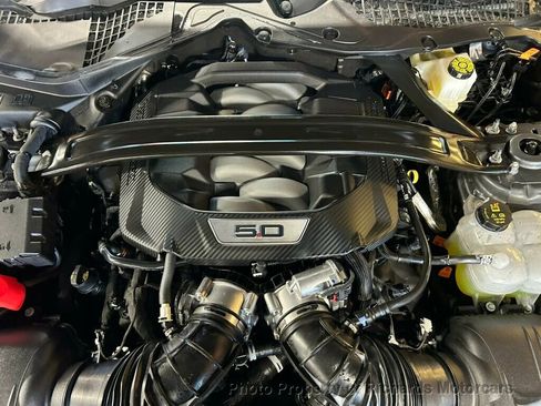 Used 2025 Ford Mustang GT Premium RWD image 27