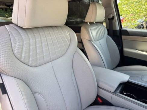 Used 2024 Hyundai Palisade Limited AWD/4WD image 29