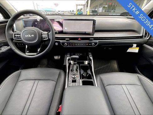 New 2025 Kia Sorento SX image 6