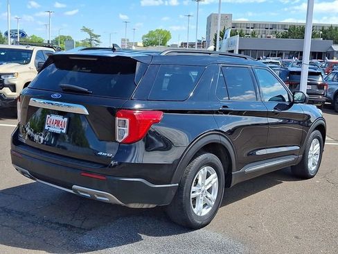 Certified 2023 Ford Explorer XLT w/ Equipment Group 202A AWD/4WD image 6