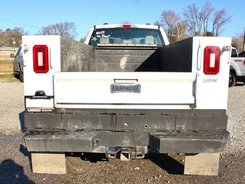 Used 2022 Ford F250 XL w/ Power Equipment Group image 9