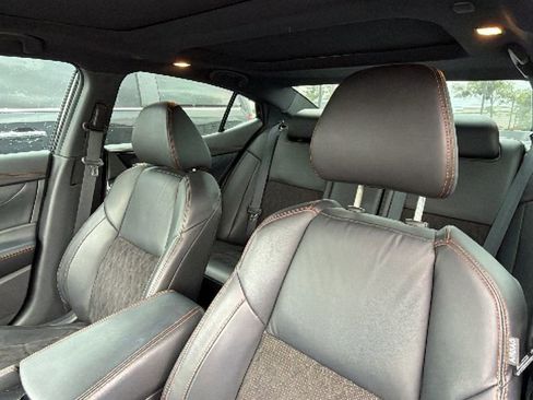 Used 2021 Nissan Maxima SR w/ Sport Mat Group FWD image 12