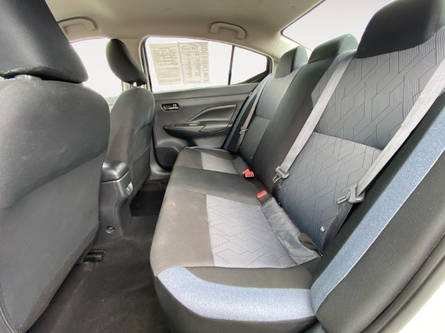 Used 2025 Nissan Versa SV FWD image 13